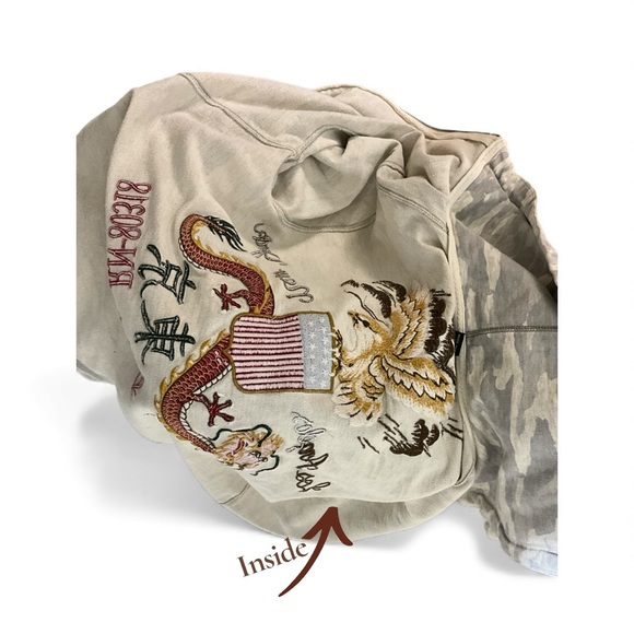 Lucky Brand Vintage Inspired Light Gray Camo Zip Up Embroidered Large Hoodie - Picture 9 of 16